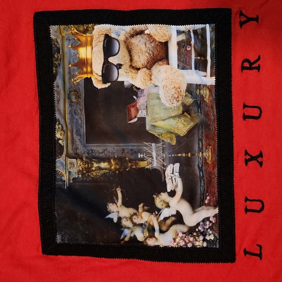 CR 24 Luxury Red Graphic Short Sleeve T-Shirt Size Medium - Picture 3 of 5